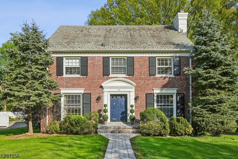 40 Mayhew Dr
