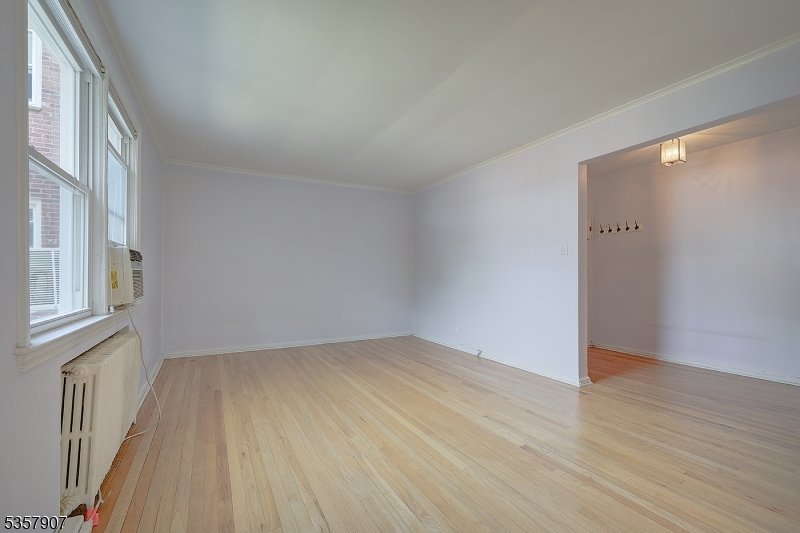 349 Bloomfield Ave, UNIT 704 74