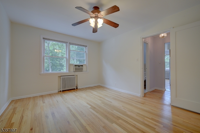 349 Bloomfield Ave, UNIT 704 74