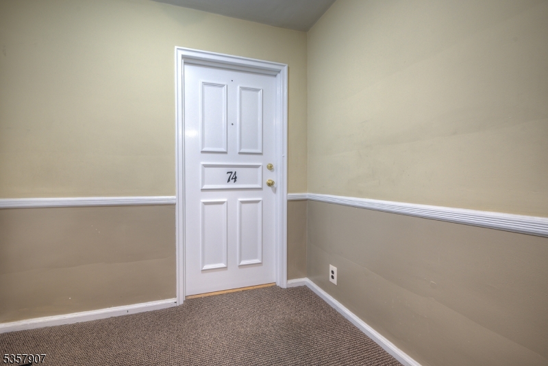349 Bloomfield Ave, UNIT 704 74