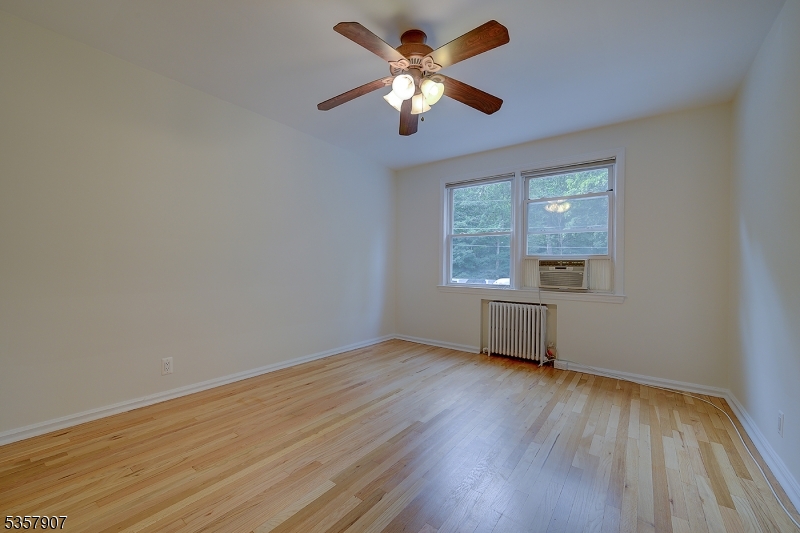 349 Bloomfield Ave, UNIT 704 74