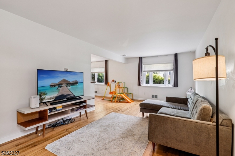 55 Ferndale Rd