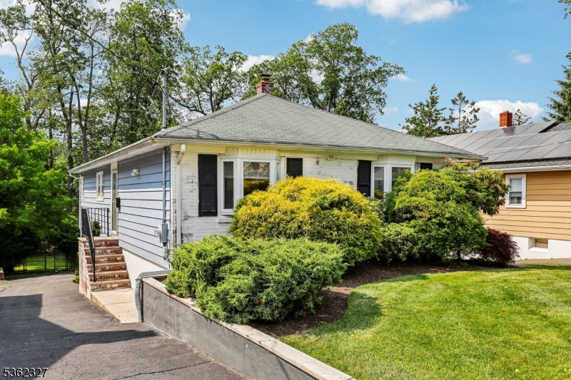 55 Ferndale Rd