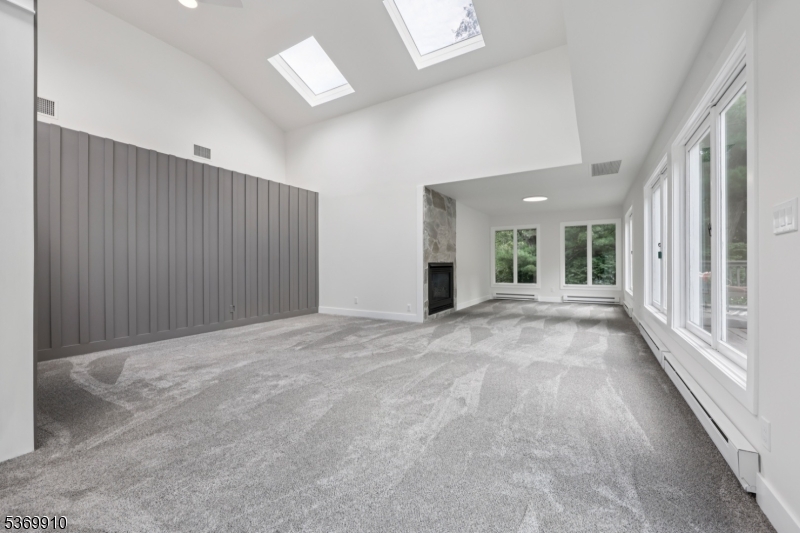 19 Winding Way