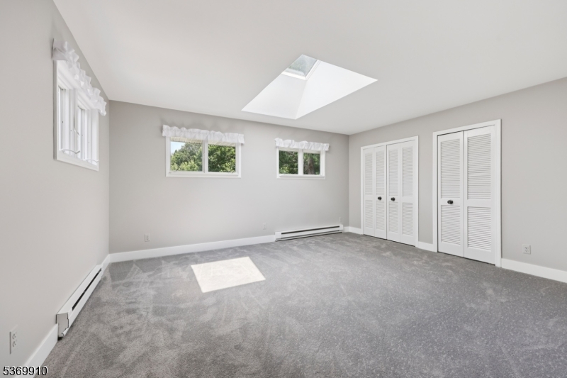 19 Winding Way