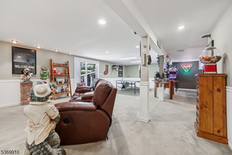 19 Winding Way