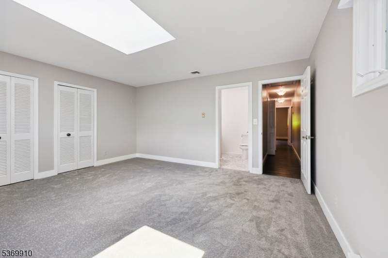 19 Winding Way