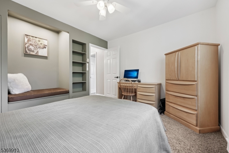 19 Winding Way