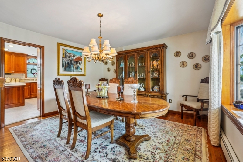17 Mayhew Dr