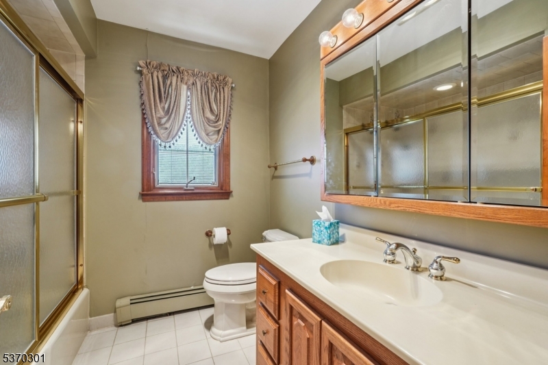 17 Mayhew Dr