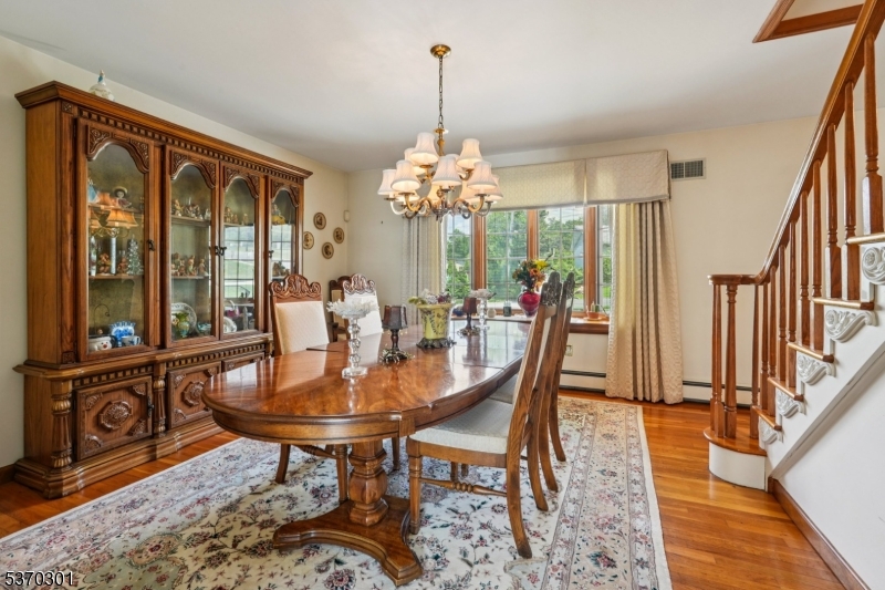17 Mayhew Dr