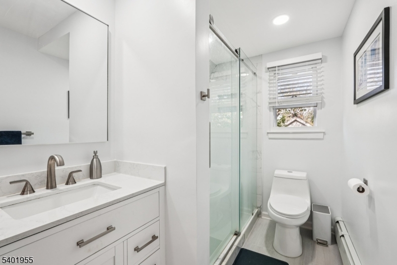 421 Bloomfield Ave C1