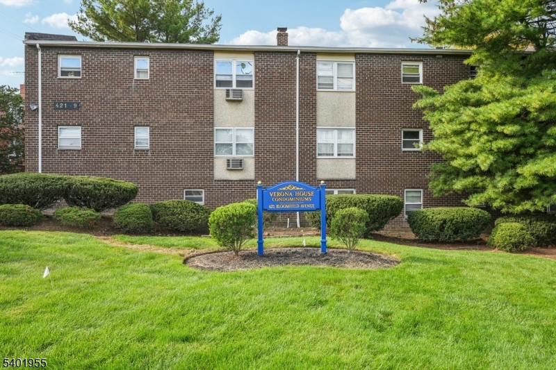 421 Bloomfield Ave C1