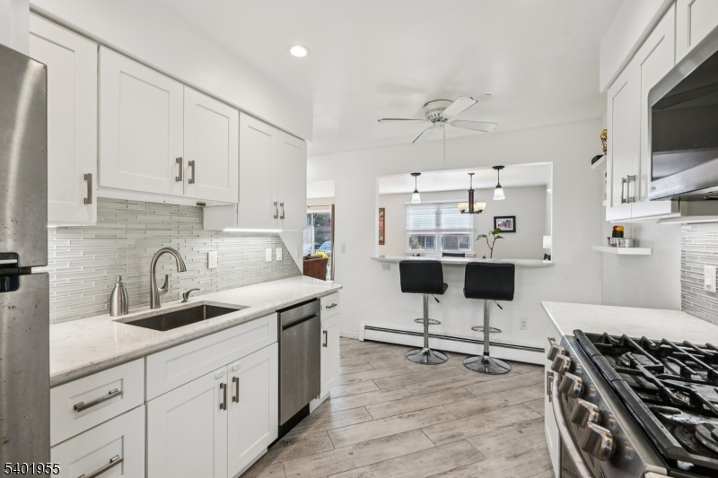 421 Bloomfield Ave C1