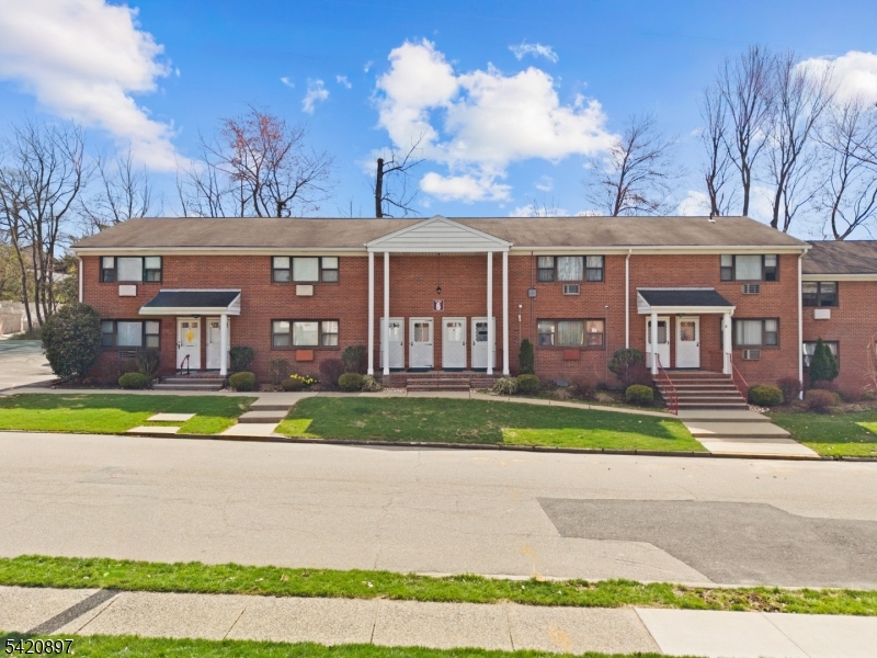6A Colonial Dr 6A