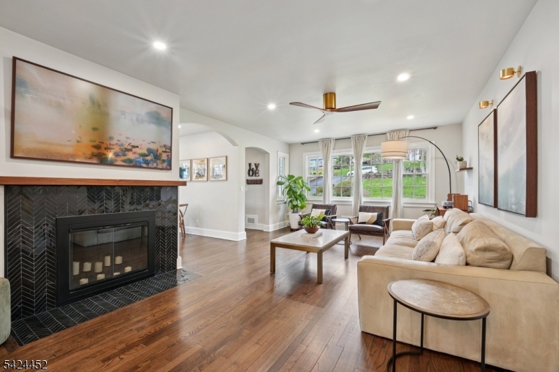 589 Highland Ave