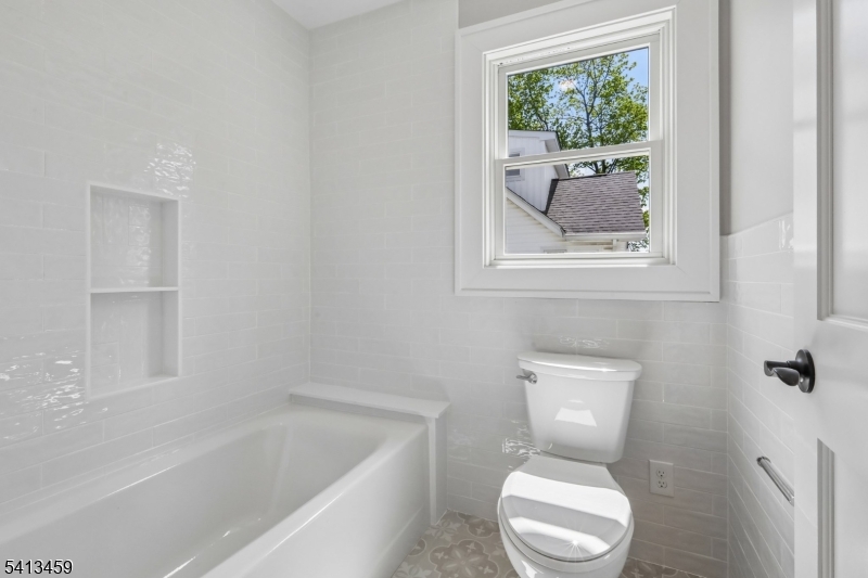 110 Elmwood Rd
