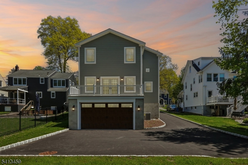 110 Elmwood Rd