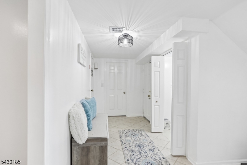 10 Fells Manor Rd