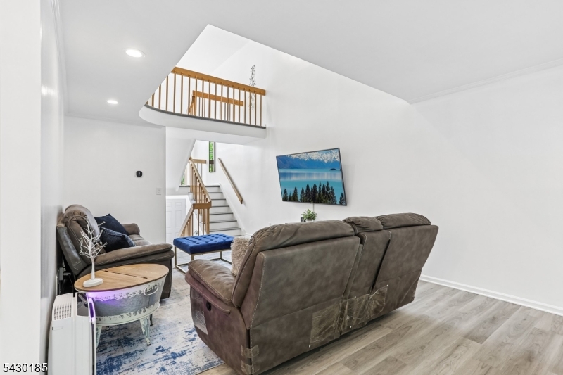 10 Fells Manor Rd