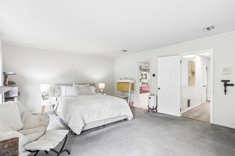 10 Fells Manor Rd