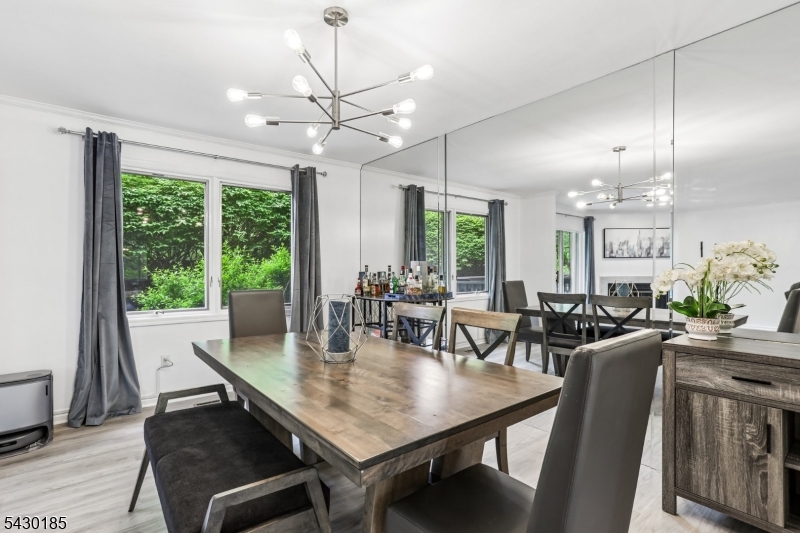 10 Fells Manor Rd