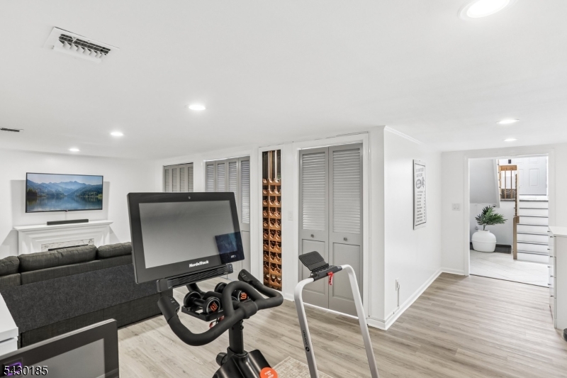 10 Fells Manor Rd