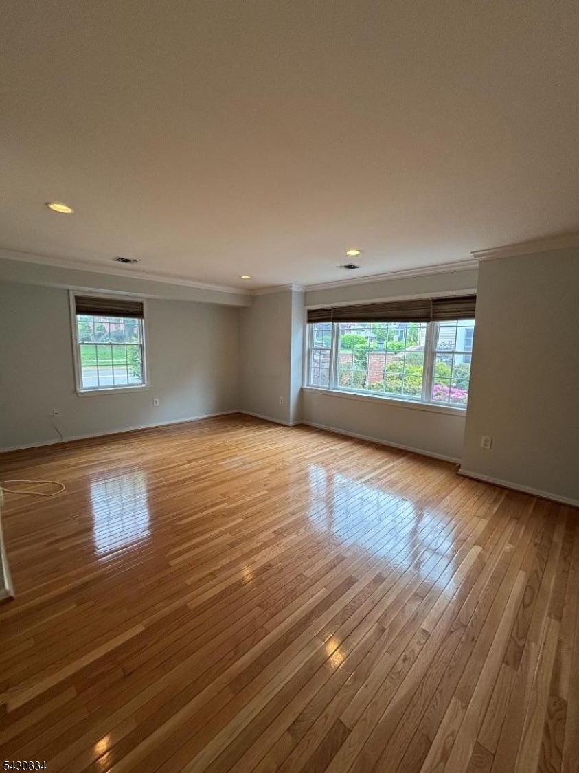 179 Roseland Ave 1