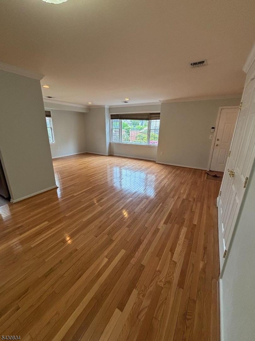 179 Roseland Ave 1