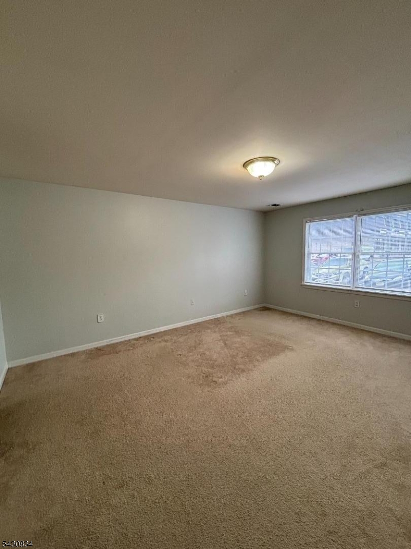 179 Roseland Ave 1