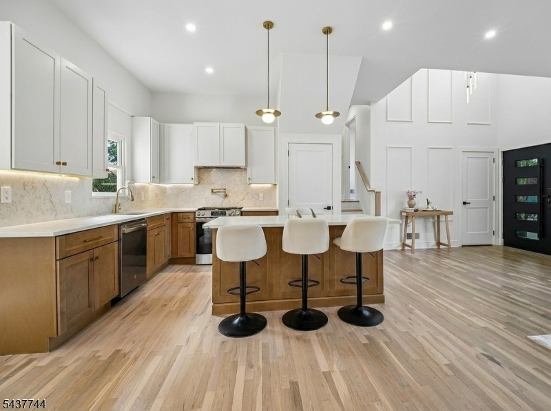 63 Westland Rd