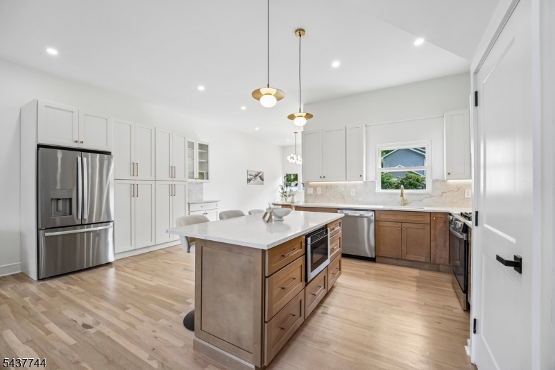 63 Westland Rd