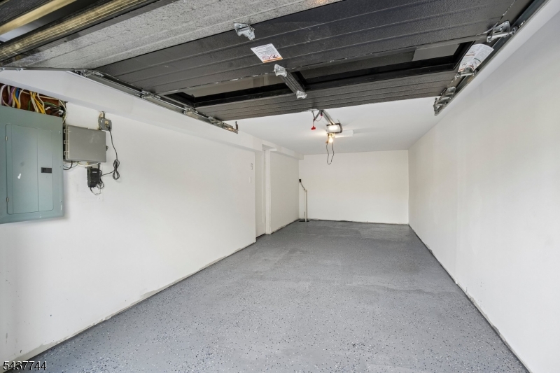 63 Westland Rd