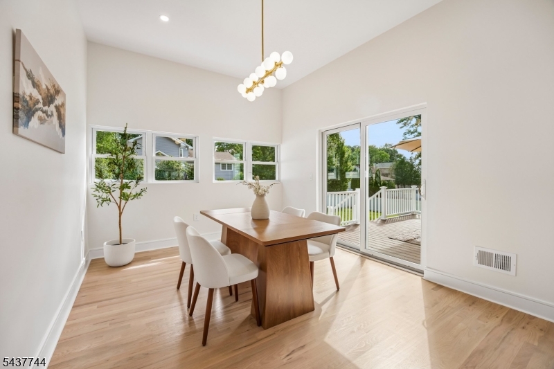 63 Westland Rd