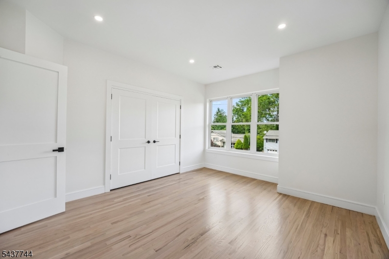 63 Westland Rd