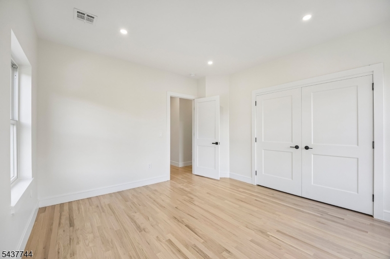 63 Westland Rd