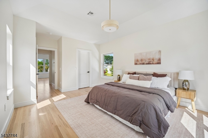 63 Westland Rd