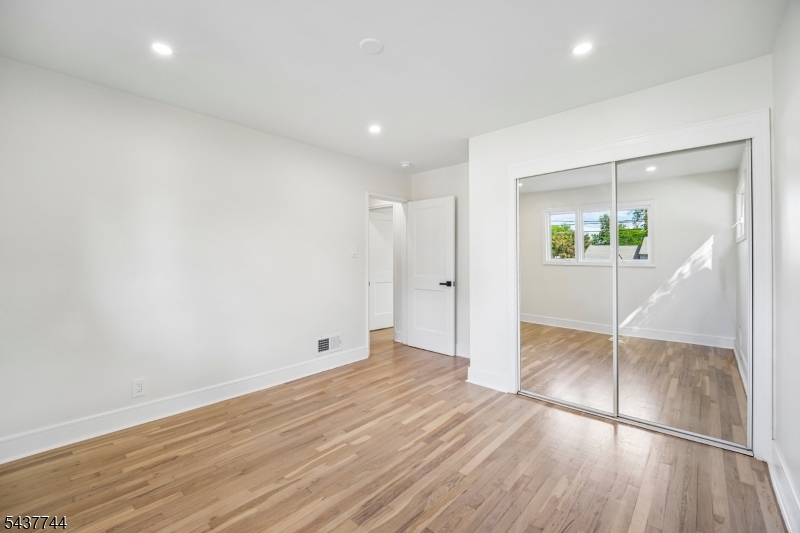 63 Westland Rd