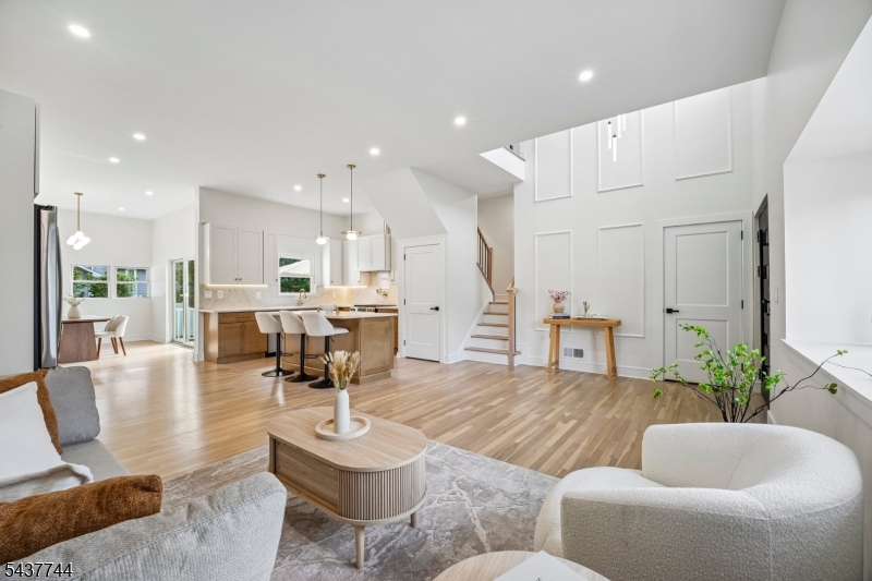 63 Westland Rd