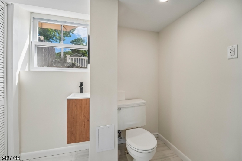 63 Westland Rd