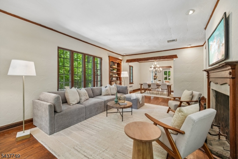 46 Stocker Rd