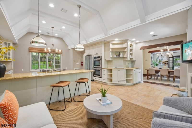 46 Stocker Rd