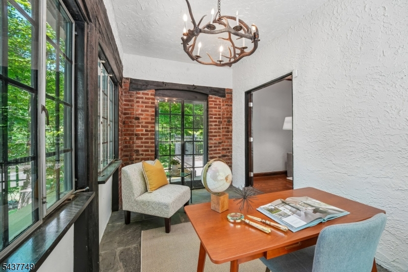 46 Stocker Rd