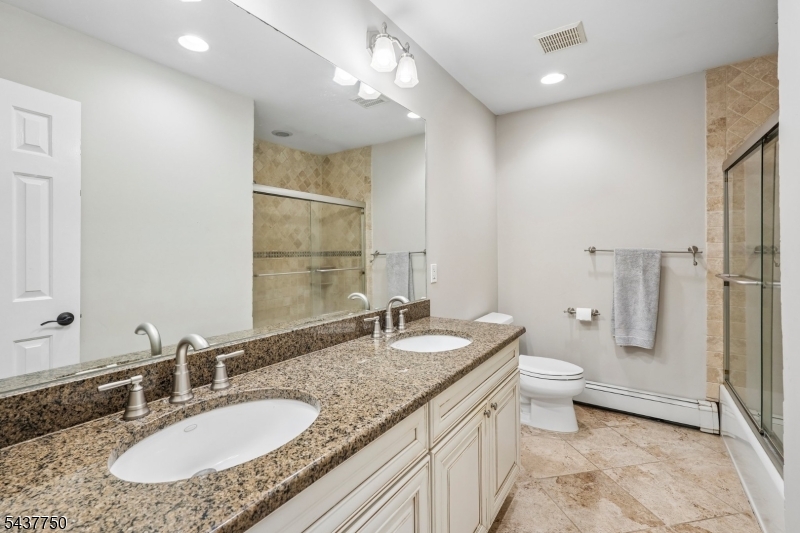 1 York Pl