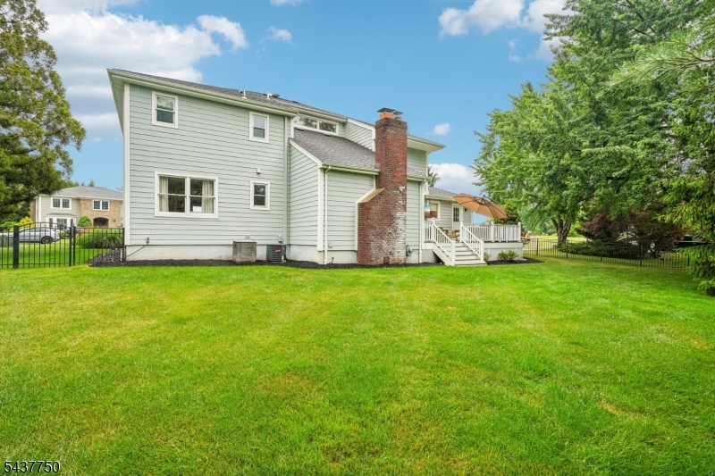 1 York Pl