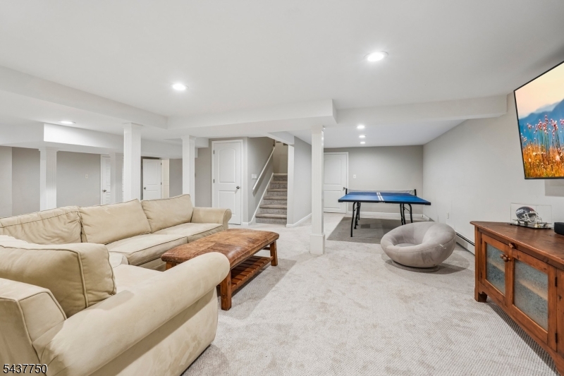 1 York Pl