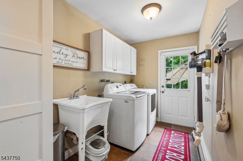 1 York Pl