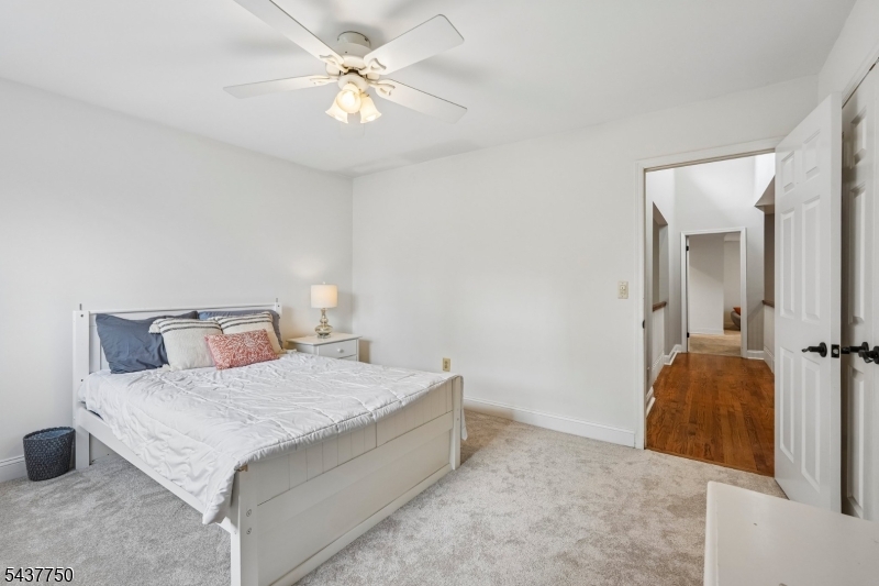 1 York Pl