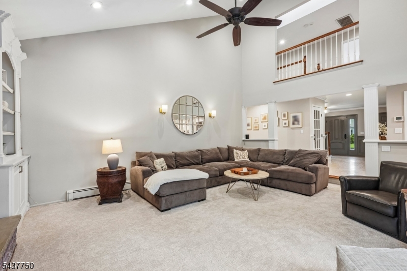 1 York Pl