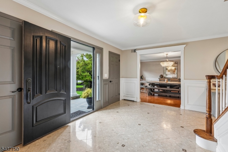 1 York Pl